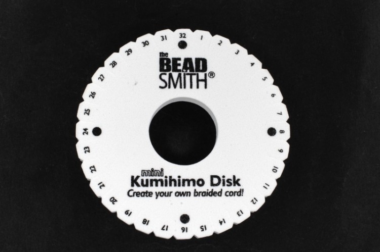 Диск Кумихимо Beadsmith для плетения круглых шнуров, диаметр 11см, KD603, 1 шт Диск Кумихимо Beadsmith для плетения круглых шнуров, диаметр 11см, KD603, 1 шт