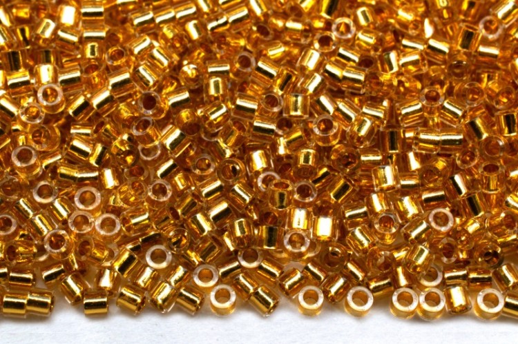 Бисер японский MIYUKI Delica цилиндр 15/0 DBS-0033 золото 24К внутри, 5 грамм Бисер японский MIYUKI Delica цилиндр 15/0 DBS-0033 золото 24К внутри, 5 грамм