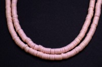 Бусины каучуковые плоские круглые 4х1мм, отверстие 1,8мм, цвет светло-розовый, 524-023, 1 нить (около 43 см, около 350шт)