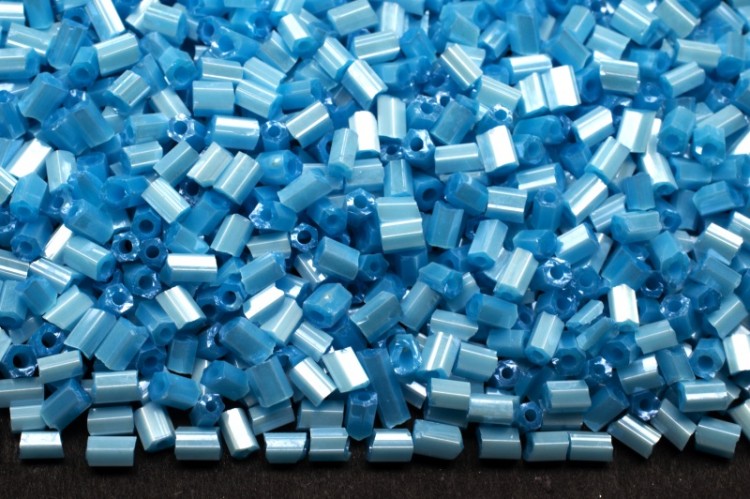 Бисер китайский рубка размер 11/0, цвет 0123 голубой непрозрачный,блестящий, 450г Бисер китайский рубка размер 11/0, цвет 0123 голубой непрозрачный,блестящий, 450г