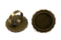 Основа для кольца 17мм (регулируется) с площадкой под кабошон 20мм, цвет античная бронза, сплав металлов, 15-011, 1шт