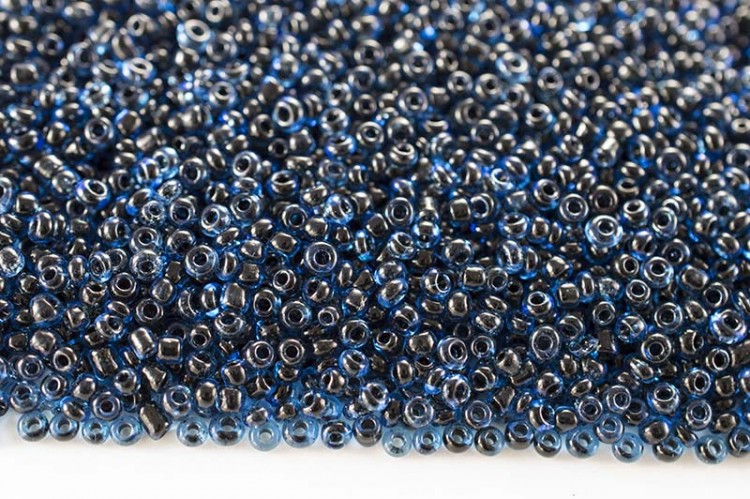 Бисер китайский круглый размер 12/0, цвет 0305 синий, черная линия внутри, 450г Бисер китайский круглый размер 12/0, цвет 0305 синий, черная линия внутри, 450г