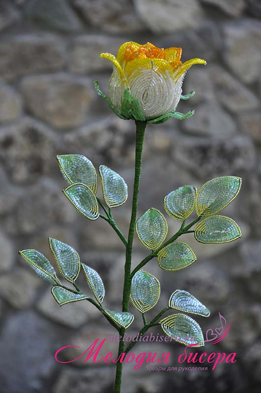 Мастер-класс пошагово - Бокаловидная роза из бисера