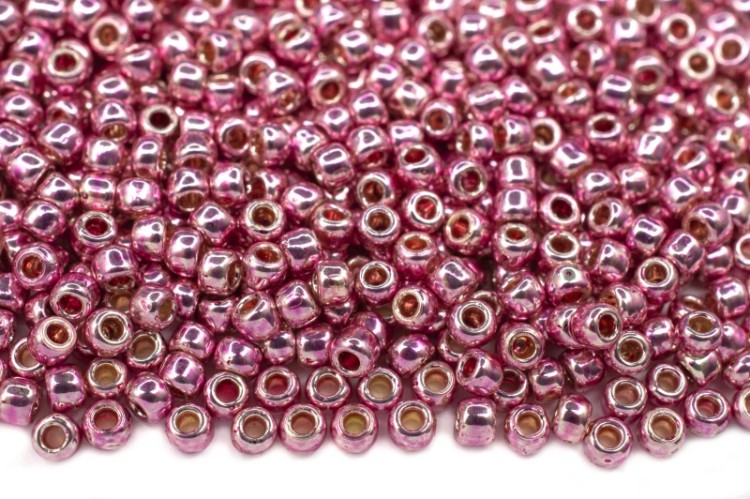 Бисер японский TOHO круглый 11/0 #PF0553 Permanent Finish гальванизированный, розовая сирень, 10 грамм Бисер японский TOHO круглый 11/0 #PF0553 Permanent Finish гальванизированный, розовая сирень, 10 грамм