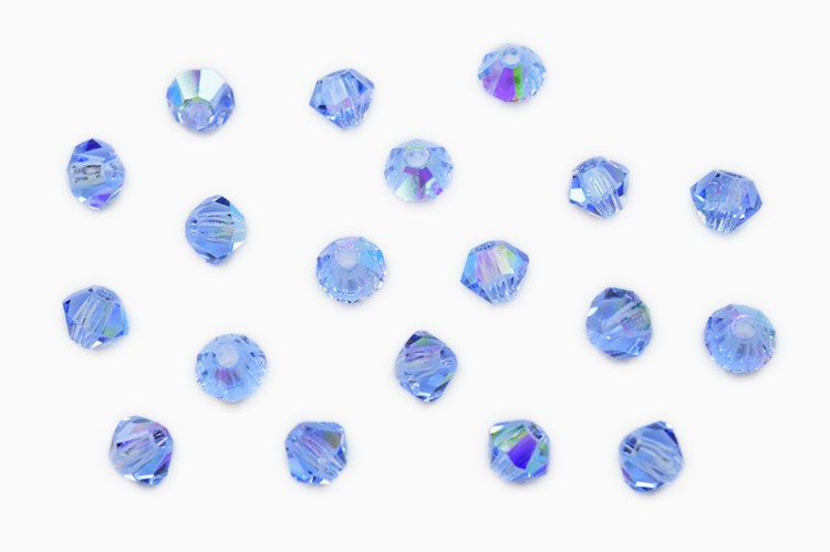 Бусины биконусы хрустальные 3мм, цвет LIGHT SAPPHIRE AB, 745-057, 20шт Бусины биконусы хрустальные 3мм, цвет LIGHT SAPPHIRE AB, 745-057, 20шт