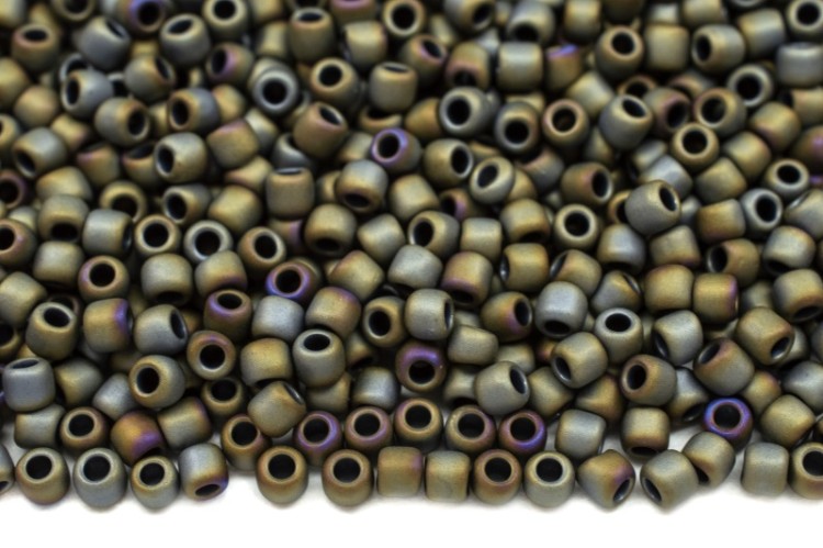 Бисер японский TOHO круглый 11/0 #0613 серый, матовый ирис, 10 грамм Бисер японский TOHO круглый 11/0 #0613 серый, матовый ирис, 10 грамм
