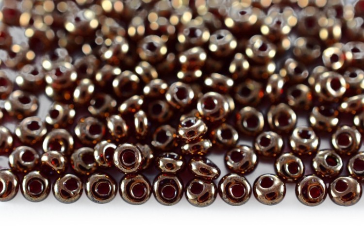 Бисер японский TOHO Magatama 3мм #0329 африканский закат, золотое сияние, 5 грамм Бисер японский TOHO Magatama 3мм #0329 африканский закат, золотое сияние, 5 грамм