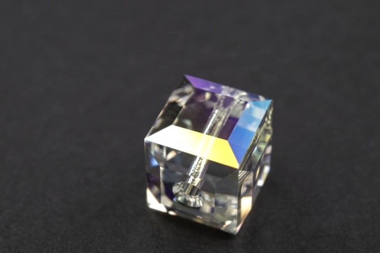 Бусина куб Swarovski 5601 #001 SHIMB 8мм Crystal Shimmer B, 5601-8-001-963, 1шт Бусина куб Swarovski 5601 #001 SHIMB 8мм Crystal Shimmer B, 5601-8-001-963, 1шт