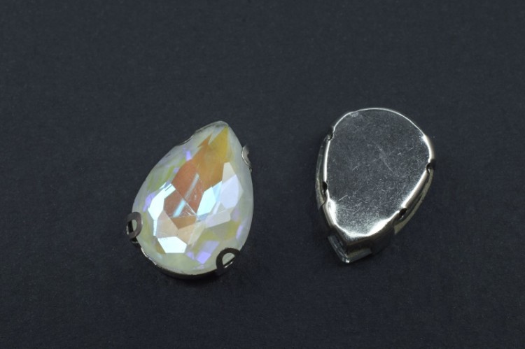 Кристалл Капля Astra 18х13мм пришивной в оправе, цвет хрусталь опал АВ/серебро, стекло/латунь, 43-315, 3шт Кристалл Капля Astra 18х13мм пришивной в оправе, цвет хрусталь опал АВ/серебро, стекло/латунь, 43-315, 3шт