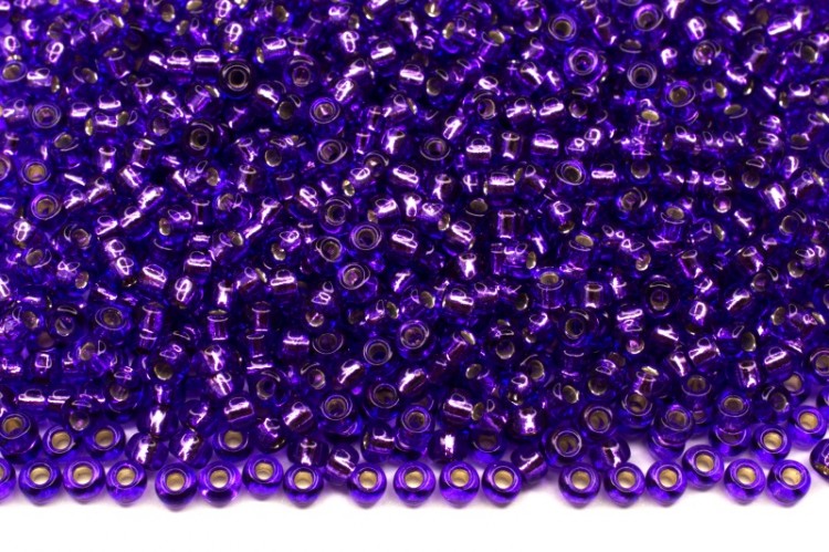 Бисер японский MIYUKI круглый 11/0 #1344 фиолетовый, серебряная линия внутри, 10 грамм Бисер японский MIYUKI круглый 11/0 #1344 фиолетовый, серебряная линия внутри, 10 грамм