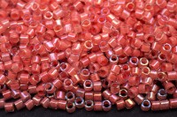 Бисер японский MIYUKI Delica цилиндр 10/0 DBM-0070 радужный розовый коралл, окрашенный изнутри, 5 грамм