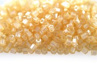 Бисер японский TOHO Hexagon шестиугольный 11/0 #0147 светлая слоновая кость, цейлон, 5 грамм