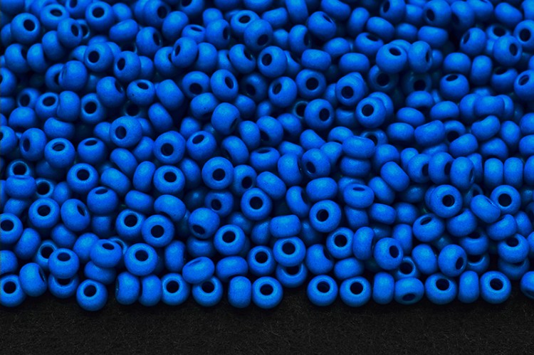 Бисер чешский PRECIOSA круглый 6/0 16А38М матовый синий непрозрачный, 50г Бисер чешский PRECIOSA круглый 6/0 16А38М матовый синий непрозрачный, 50г