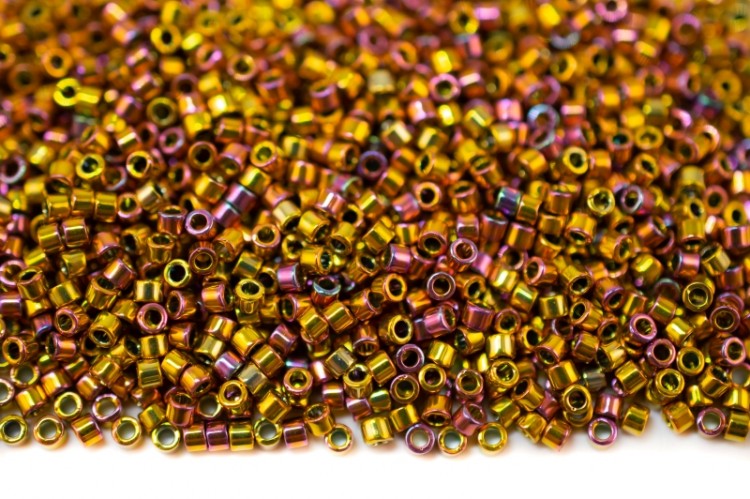 Бисер японский MIYUKI Delica цилиндр 11/0 DB-0507 розовое золото, радужный, 5 грамм Бисер японский MIYUKI Delica цилиндр 11/0 DB-0507 розовое золото, радужный, 5 грамм