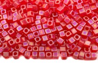 Бисер японский Miyuki Cube кубический 1,8мм #0140FR светлый красный, матовый радужный прозрачный, 10 грамм