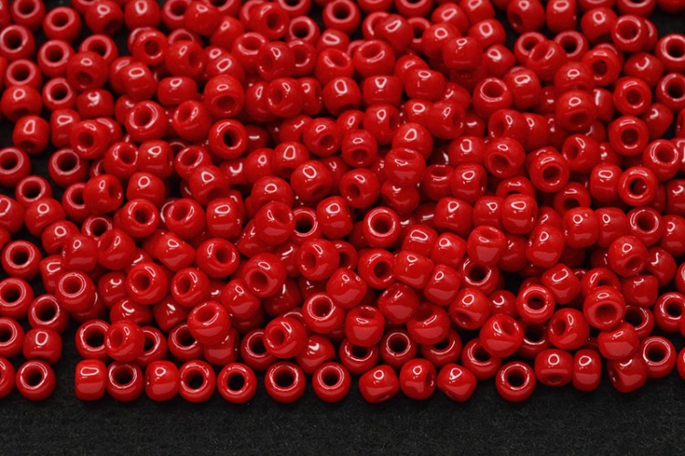 Бисер японский TOHO круглый 8/0 #0045 красный перец, непрозрачный, 10 грамм Бисер японский TOHO круглый 8/0 #0045 красный перец, непрозрачный, 10 грамм
