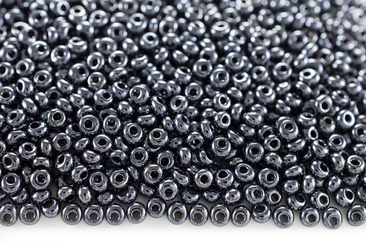 Бисер японский TOHO Magatama 3мм #0081 гематит, непрозрачный, 5 грамм Бисер японский TOHO Magatama 3мм #0081 гематит, непрозрачный, 5 грамм
