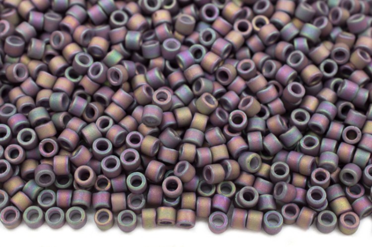 Бисер японский MIYUKI Delica цилиндр 11/0 DB-1067 чертополох, матовый металлизированный радужный, 5 грамм Бисер японский MIYUKI Delica цилиндр 11/0 DB-1067 чертополох, матовый металлизированный радужный, 5 грамм