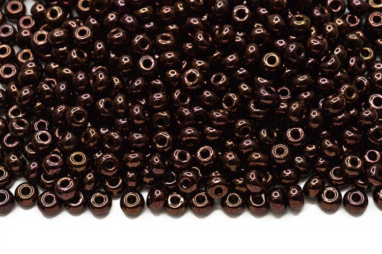 Бисер чешский PRECIOSA круглый 6/0 49095 коричневый непрозрачный блестящий, 50г Бисер чешский PRECIOSA круглый 6/0 49095 коричневый непрозрачный блестящий, 50г