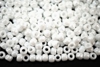 Бисер японский TOHO круглый 3/0 #0121 белый, глянцевый непрозрачный, 10 грамм