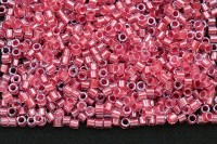 Бисер японский MIYUKI Delica цилиндр 10/0 DBM-0914 хрусталь/темно-розовый, сверкающий/окрашенный изнутри, 5 грамм