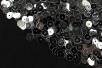 Итальянские пайетки Brambilla Paillettes плоские 4мм, цвет M1 Silver Metal, 1022-209, 3 грамма
