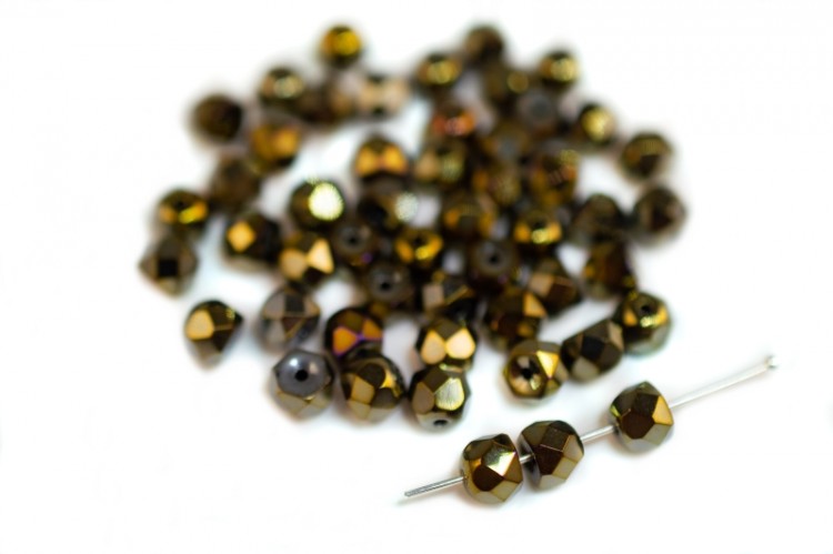 Бусины Hill beads 6мм, отверстие 0,5мм, цвет 23980/21415 коричневый ирис, 722-020, около 10г (около 45шт) Бусины Hill beads 6мм, отверстие 0,5мм, цвет 23980/21415 коричневый ирис, 722-020, около 10г (около 45шт)