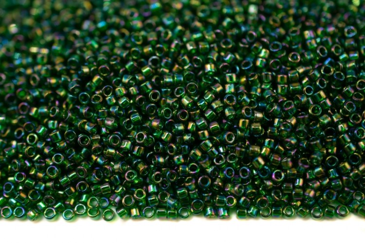 Бисер японский TOHO Treasure цилиндрический 11/0 #0179 зеленый изумруд, радужный прозрачный, 5 грамм Бисер японский TOHO Treasure цилиндрический 11/0 #0179 зеленый изумруд, радужный прозрачный, 5 грамм