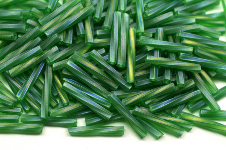 Бисер японский Miyuki Twisted Bugle 12мм #0179F зеленый, матовый радужный прозрачный, 10 грамм Бисер японский Miyuki Twisted Bugle 12мм #0179F зеленый, матовый радужный прозрачный, 10 грамм
