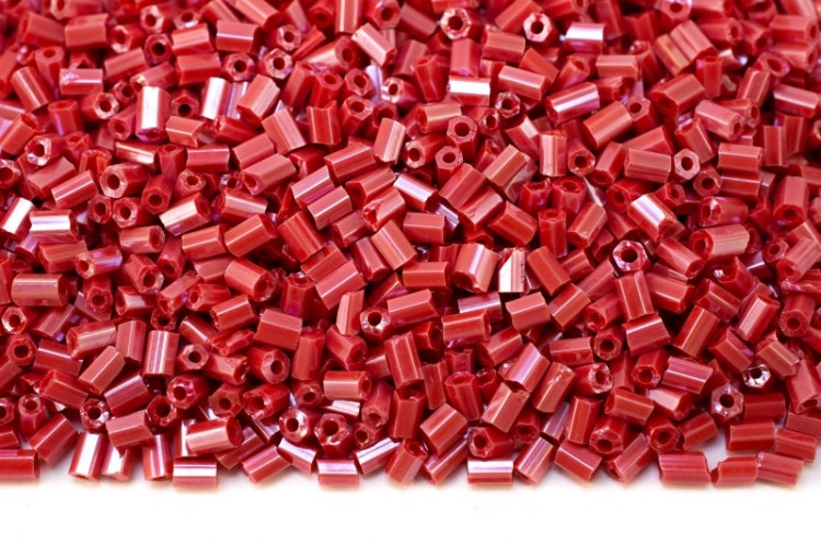 Бисер китайский рубка размер 11/0, цвет 0125 красный непрозрачный блестящий, 450г Бисер китайский рубка размер 11/0, цвет 0125 красный непрозрачный блестящий, 450г
