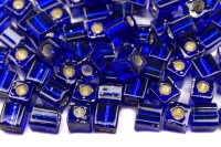 Бисер японский Miyuki Cube кубический 4мм #0020 кобальт, серебряная линия внутри, 10 грамм