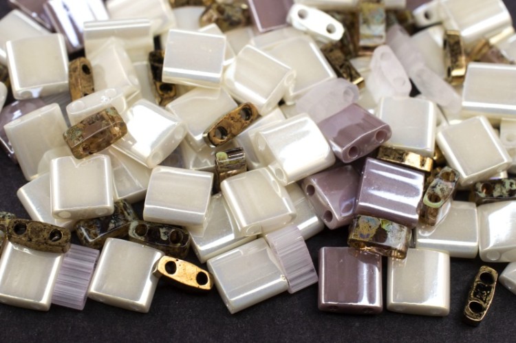 Бисер японский MIYUKI TILA MIX225 микс Gold and Creams, 5 грамм Бисер японский MIYUKI TILA MIX225 микс Gold and Creams, 5 грамм