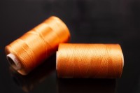 Нитки Doli для кистей и вышивки, цвет 0981 оранжевый, 100% вискоза, 500м, 1шт