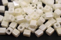 Бисер японский Miyuki Cube кубический 4мм #0421 кремовый, цейлон, 10 грамм