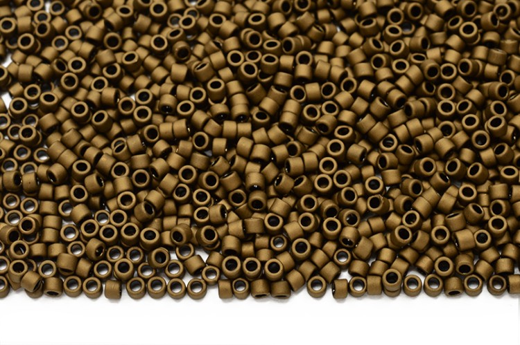 Бисер японский TOHO Treasure цилиндрический 11/0 #0702 темная медь, матовый, 5 грамм Бисер японский TOHO Treasure цилиндрический 11/0 #0702 темная медь, матовый, 5 грамм
