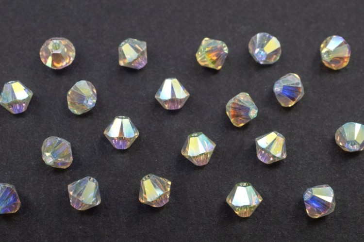 Бусина биконус Swarovski 5328 #001 AB2 4мм Crystal AB 2X, 5328-4-001-501, 20шт Бусина биконус Swarovski 5328 #001 AB2 4мм Crystal AB 2X, 5328-4-001-501, 20шт