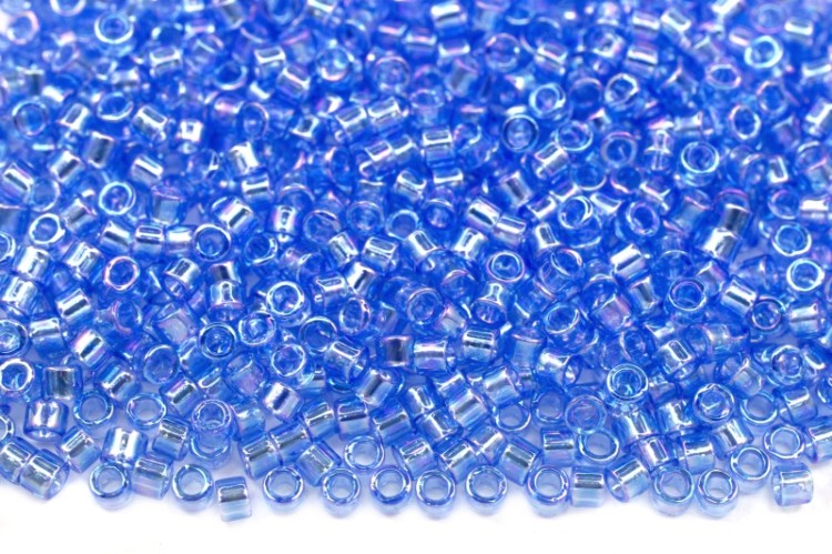 Бисер японский MIYUKI Delica цилиндр 11/0 DB-1250 лазурь, прозрачный радужный, 5 грамм Бисер японский MIYUKI Delica цилиндр 11/0 DB-1250 лазурь, прозрачный радужный, 5 грамм