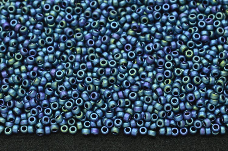 Бисер японский MIYUKI круглый 15/0 #2071 синий ирис, металлизированный матовый, 10 грамм Бисер японский MIYUKI круглый 15/0 #2071 синий ирис, металлизированный матовый, 10 грамм