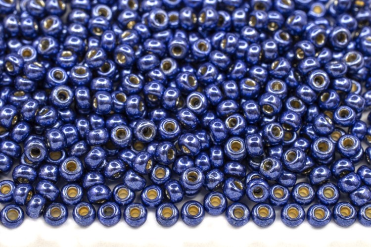 Бисер японский MIYUKI круглый 11/0 #5117 синий океан, Duracoat гальванизированный, 10 грамм Бисер японский MIYUKI круглый 11/0 #5117 синий океан, Duracoat гальванизированный, 10 грамм