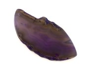 Срез Агата природного, оттенок фиолетовый, 70х32х5мм, отверстие 2мм, 37-211, 1шт