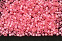 Бисер японский MIYUKI Delica цилиндр 10/0 DBM-0625 розовый алебастр, серебряная линия внутри, 5 грамм