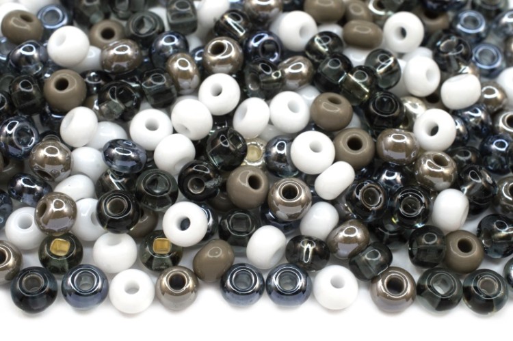 Бисер чешский PRECIOSA круглый 6/0 МИКС № 5 разноцветный, 50г Бисер чешский PRECIOSA круглый 6/0 МИКС № 5 разноцветный, 50г