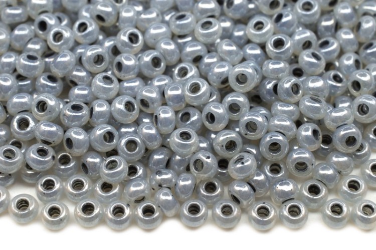 Бисер чешский PRECIOSA круглый 8/0 37342 серый непрозрачный, 50г Бисер чешский PRECIOSA круглый 8/0 37342 серый непрозрачный, 50г