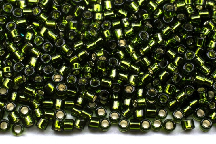 Бисер японский TOHO Treasure цилиндрический 11/0 #0037 оливковый, серебряная линия внутри, 5 грамм Бисер японский TOHO Treasure цилиндрический 11/0 #0037 оливковый, серебряная линия внутри, 5 грамм