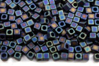 Бисер японский Miyuki Cube кубический 1,8мм #0401FR черный, матовый радужный непрозрачный, 10 грамм