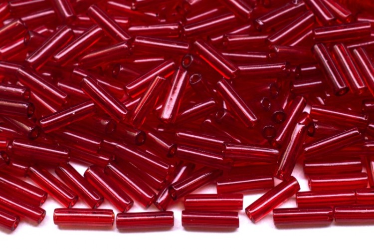 Бисер японский Miyuki Bugle стеклярус 6мм #0141 красный, прозрачный, 10 грамм Бисер японский Miyuki Bugle стеклярус 6мм #0141 красный, прозрачный, 10 грамм