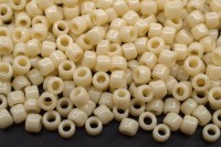 Бисер японский TOHO круглый 8/0 #0051 светло-бежевый, непрозрачный, 10 грамм