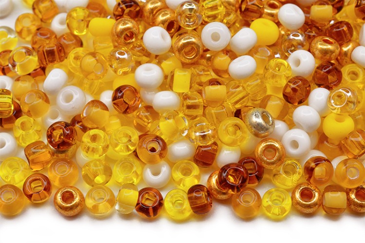 Бисер чешский PRECIOSA круглый 6/0 МИКС № 6 разноцветный, 50г Бисер чешский PRECIOSA круглый 6/0 МИКС № 6 разноцветный, 50г