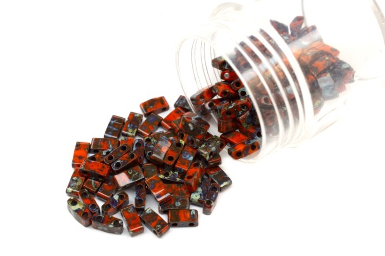 Бисер японский MIYUKI Half TILA #4520 оранжевый, непрозрачный пикассо, 5 грамм Бисер японский MIYUKI Half TILA #4520 оранжевый, непрозрачный пикассо, 5 грамм