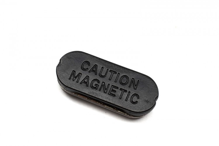 Магнитная основа для броши 33х13мм, цвет черный/платина, сплав металлов/пластик, 18-057, 1шт Магнитная основа для броши 33х13мм, цвет черный/платина, сплав металлов/пластик, 18-057, 1шт